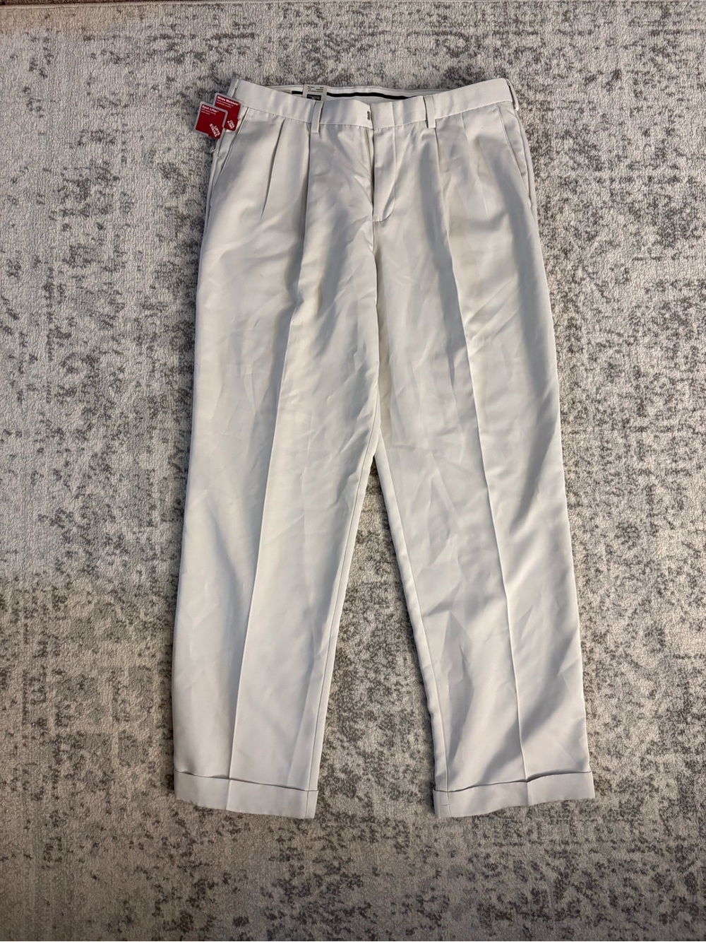 Men’s 38 x 34 Dockers Cream Golf Pant Relaxed Fit Wrinkle Free Cuffed Pants New